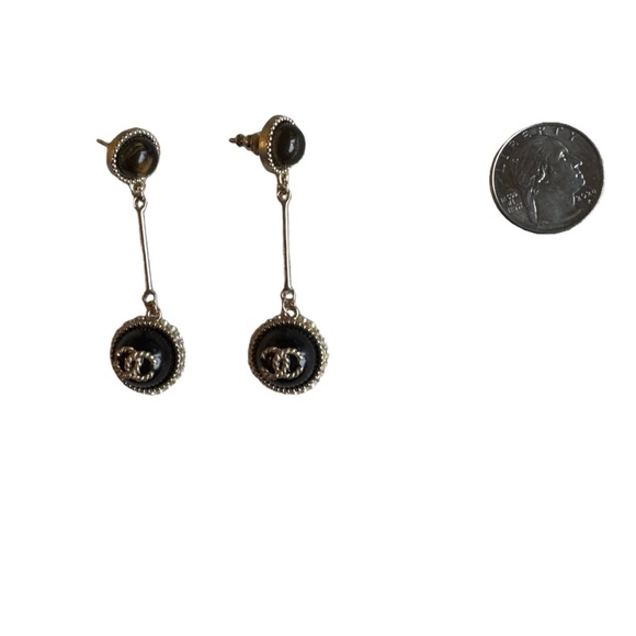 Vintage CHANEL Black and Gold Drop Earrings - Picture 2 of 6